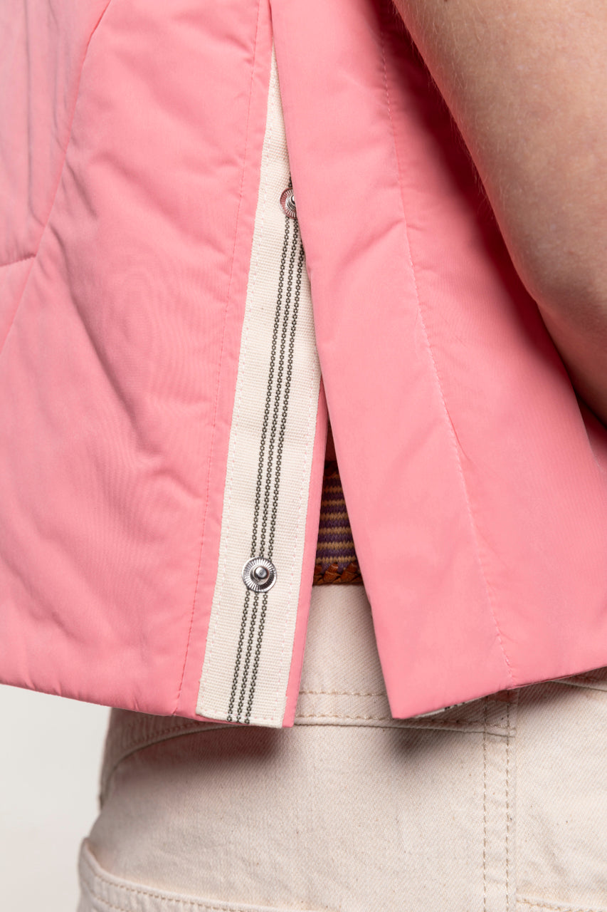 GILLEY short pink sleeveless vest-Short pink sleeveless vest with zip