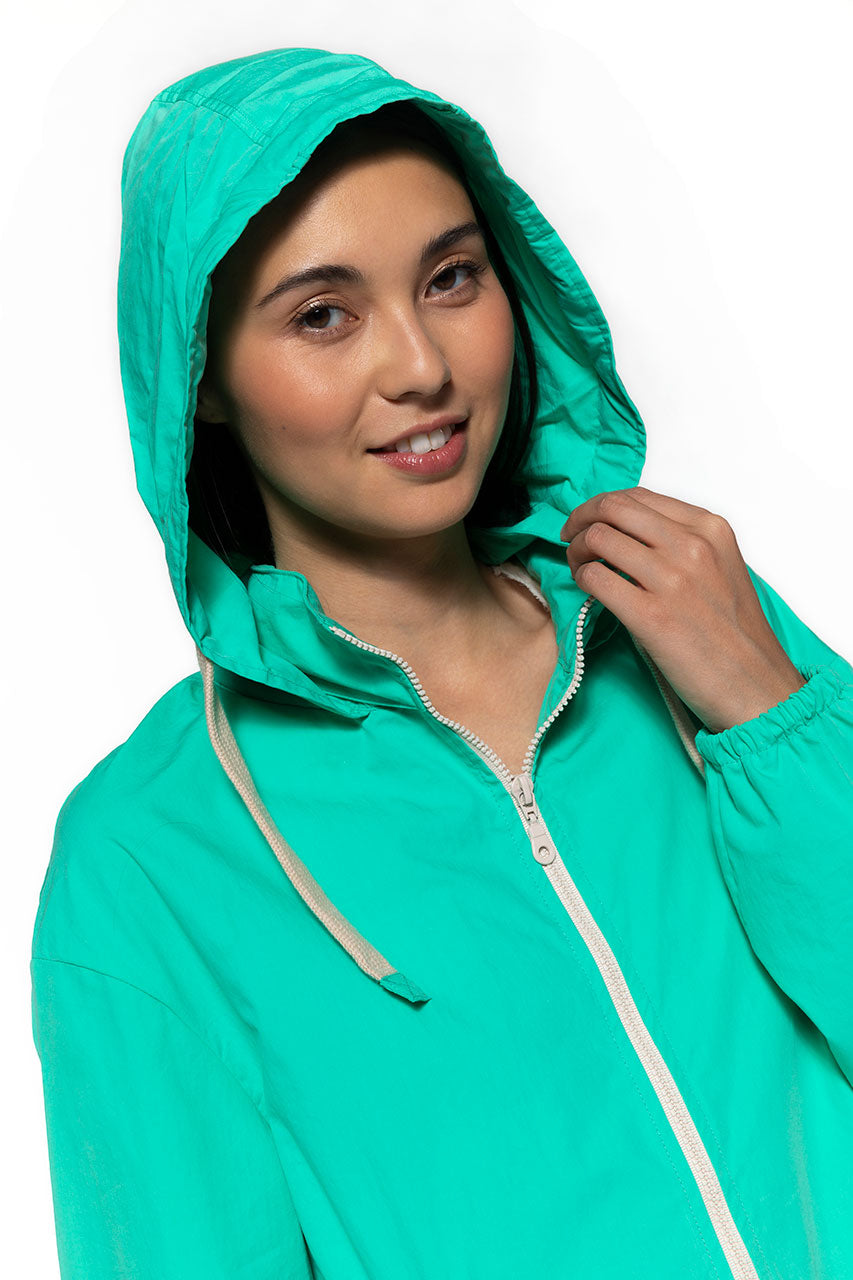 MORLAIX raincoat with green hood-Raincoat with hood in the green collar