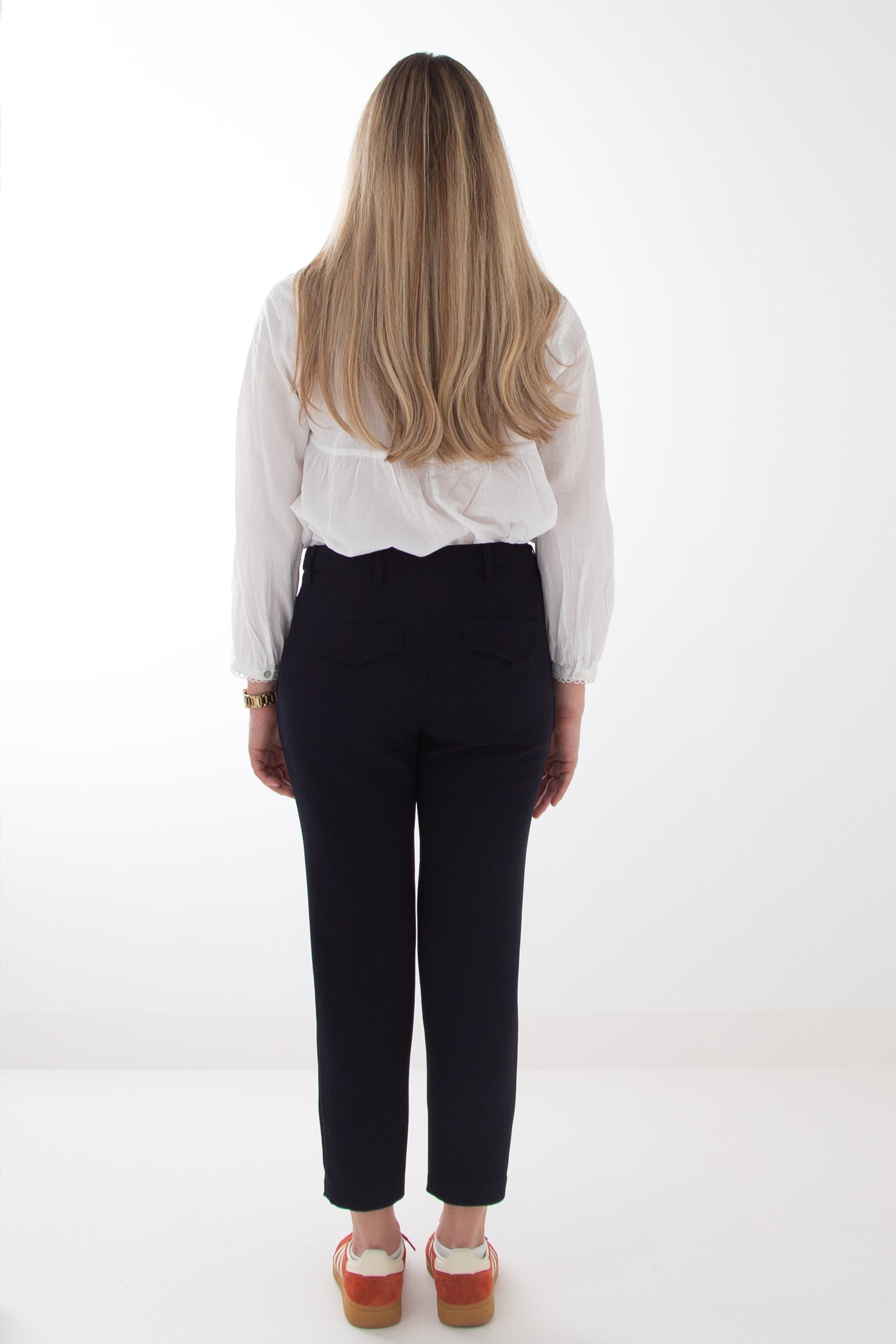 VARO cigarette pants in navy blue fluid fabric