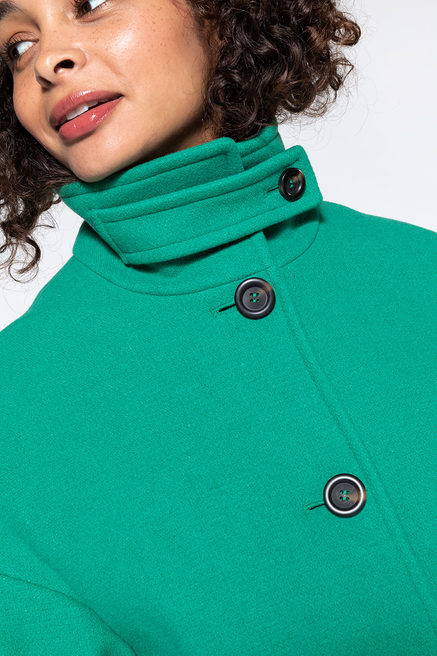 Manteau cintré boutonné vert canard femme