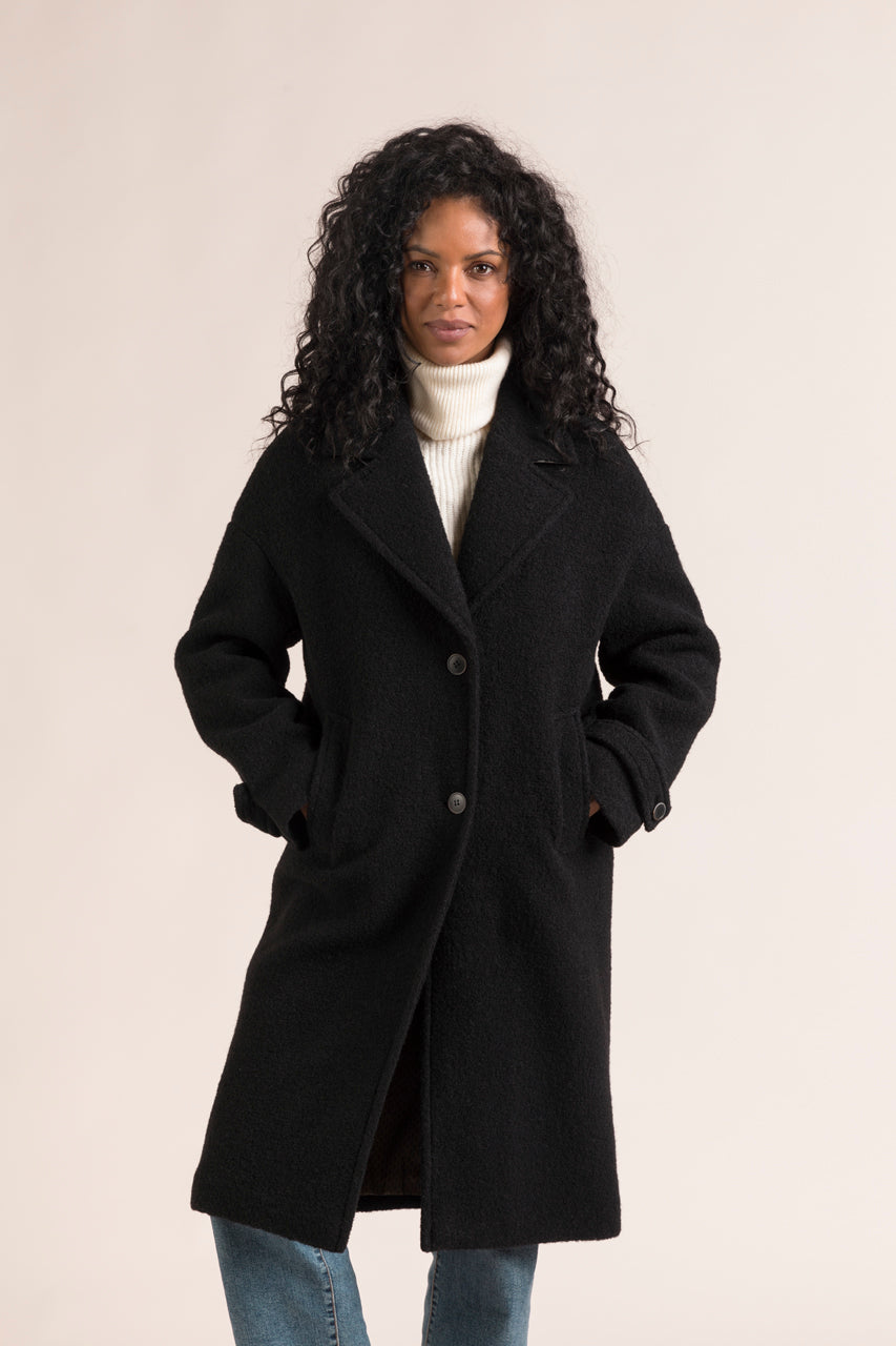 Women s long oversized winter coat in black virgin wool Trench Coat Trench Coat France