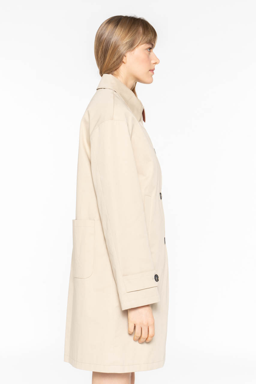 Sleek DAX-Redding coat in pure premium cotton beige